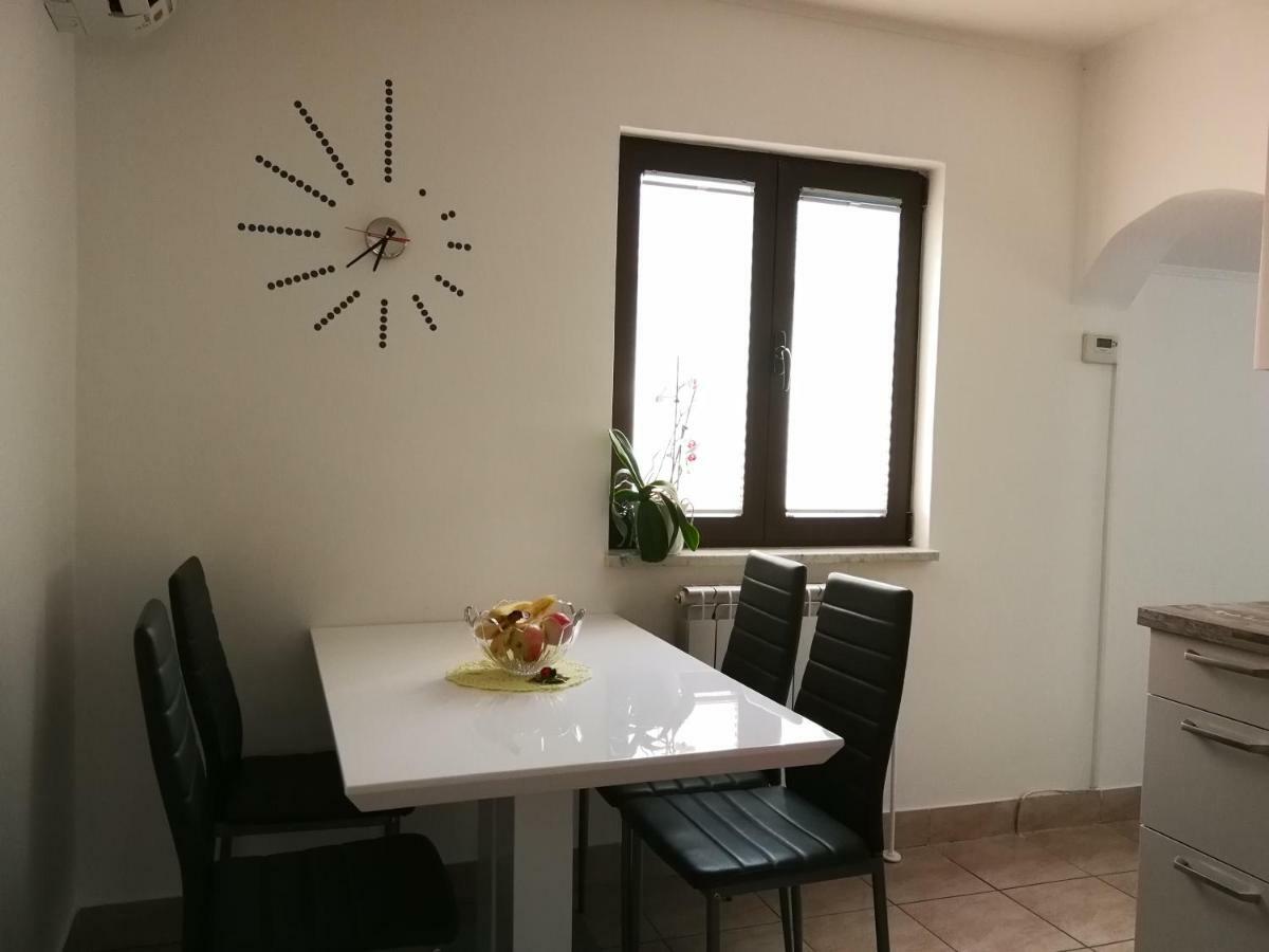 House Ceh Villa Črni Kal Екстериор снимка